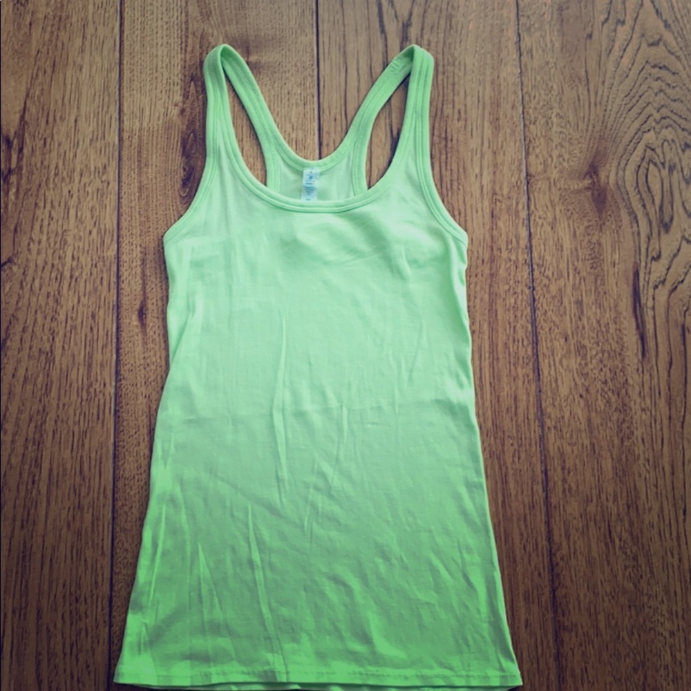 💚🍋🌈Lululemon Neon green racer back tank